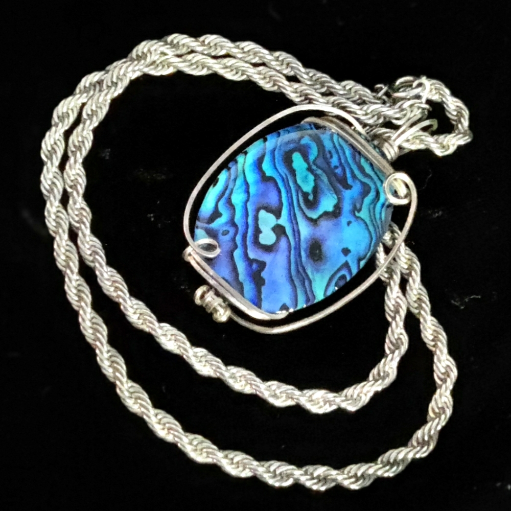 Handmade Abalone Art Shell pendant